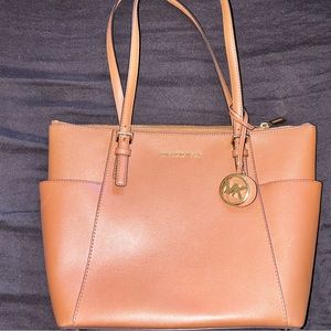 Michael Kors Jet Set East West Top Zip Tote
